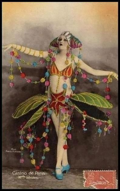 Casino of Paris. - I have this picture and the caption is - Be yourself everyone else is taken! Cirque Vintage, Postal Vintage, Vintage Circus, Dance Costume, Belle Epoque, Baccarat, Vintage Photographs, Vintage Beauty, Vintage Photography