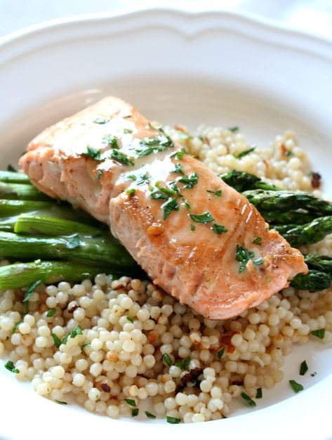 Sous Vide Salmon with Lemon Beurre Blanc | Dash of Savory Sous Vide Salmon, Organic Eating, Salmon With Lemon, Cooked Salmon, Science Computer, Engineering Books, Pearl Couscous, Garlic Butter Salmon, Csa Recipes