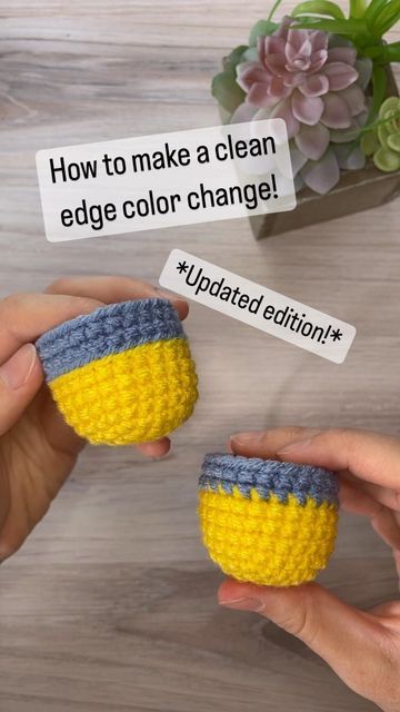 Holly Lanier - Amigurumi Pattern Designer on Instagram: "This is my favorite clean edge color change technique and has been such a game changer for many of my designs! It adds a beautiful clean edge that really elevates many designs. 😃 Since I know I will be asked, I don’t count the slip stitch round as it’s own round. If the color change round is R2, then the slip stitch round before it is labeled R2a. The slip stitches are simply the foundation for the color change round. 🥰 Have you used th Projek Mengait, Change Colors In Crochet, Crochet Hack, Crochet Mignon, Confection Au Crochet, Pola Amigurumi, Crochet Stitches Video, Crochet Stitches For Beginners, Fun Crochet Projects