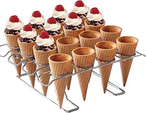 Pear And Chocolate Cake, Dipped Ice Cream Cones, Cupcake Ice Cream Cones, Cone Cupcakes, Baking Rack, Ice Cream Cone Cupcakes, Tasty Ice Cream, Ice Cream Cone Cake, Cake In A Cone