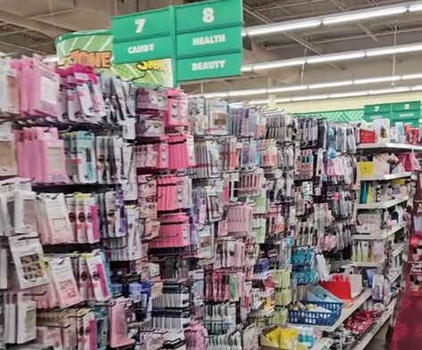 Dollar Tree Spa Day, Dollar Tree Hair Products, Dollar Tree Beauty Finds, Dollar Tree Beauty, Drugstore Products, Christmas Manicure, Pedicure At Home, Tree Faces, Pedicure Set