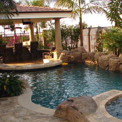 Dream Pools Extravagant Pools, Tuscan Pool, Beachy Bungalow, Surf Room Decor, Backyard Pool Design, Amazing Pools, Inground Pool Landscaping, Amazing Swimming Pools, Surf Room