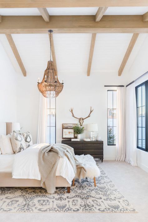 The Prettiest Modern Farmhouse in the Entire World (for *real* though) | lark & linen #hometour #farmhouse #bedroom Modern Mountain Home, Wood Beams, Farmhouse Bedroom, The Ceiling, Decor Minimalist, Contemporary Bedroom, Beautiful Bedrooms, Vaulted Ceiling, Bed Room