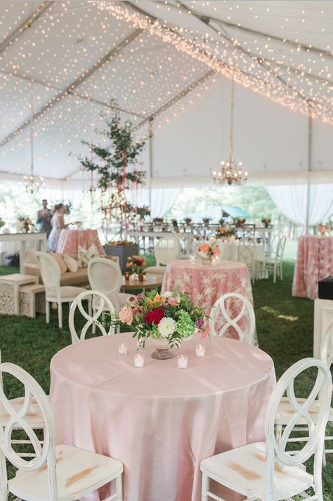 Elegant Tent Party, White Tent Birthday Party, Tent Chandelier, Garden Party Tent, Outdoor Tent Party, Quince Party, Backyard Engagement, Backyard Engagement Parties, Glam Birthday