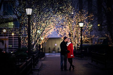 Photography: Cristina G Photography - cristinagphoto.com  Read More: http://www.stylemepretty.com/2012/12/24/chicago-christmas-engagement-session-from-cristina-g-photography/ Christmas Lights Photoshoot, Christmas Engagement Photos, Christmas Couple Pictures, Chicago Christmas, Winter Engagement Pictures, Pictures Engagement, Christmas Shoot, Christmas Engagement, Country Engagement