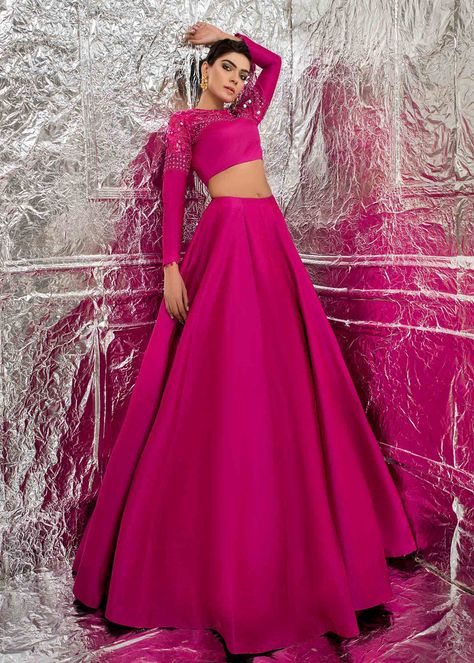 Love Potion Ar 2051 - Laam Hot Pink Lehenga, Pink Lehenga Choli, Pakistani Bridal Lehenga, Dupatta Dress, Cloth Designs, Ladies Sangeet, Pakistani Bridal Dress, Hot Pink Weddings, Desi Outfits