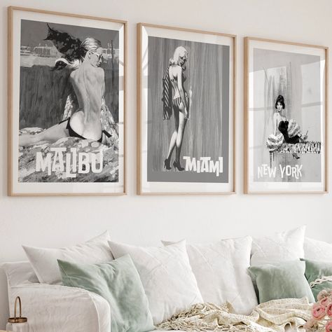 Black and White Trendy Vintage Retro Wall Art Set of 3 - Etsy New Zealand Wall Decor Behind Bed, Decor Behind Bed, Posters Above Bed, Malibu Fashion, Bed Black And White, Poster Above Bed, Bed Vintage, Fashion Posters, Retro Style Posters