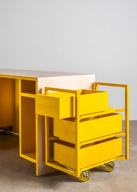 Sabine Marcelis designs Candy Cubicle desk with bright yellow interior Laminate Furniture Design, Desk On Casters, Furniture Detailing, Sabine Marcelis, Yellow Desk, Portable Workbench, Mobile Workstation, Modular Desk, Drink Cart