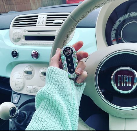 #mint #fiat500 #crystal #pretty #basic #carkey #fiat500accessories #fiat500key #fiat500interior Mint Green Fiat 500 Aesthetic, Mint Fiat 500, Fiat 500 Interior Accessories, Fiat 500 Interior Ideas, Mint Green Fiat 500, Green Fiat 500, Fiat 500 Pink, Fiat 500 Accessories, Fiat 500 Interior