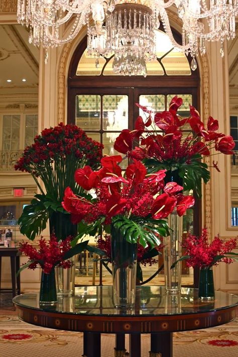 Floral with anthuriums Hotel Flower Arrangements, Red Flower Arrangements, Flowers In Vases, Jeff Leatham, Hotel Flowers, Large Floral Arrangements, Corporate Flowers, Red Wedding Flowers, Unique Flower Arrangements