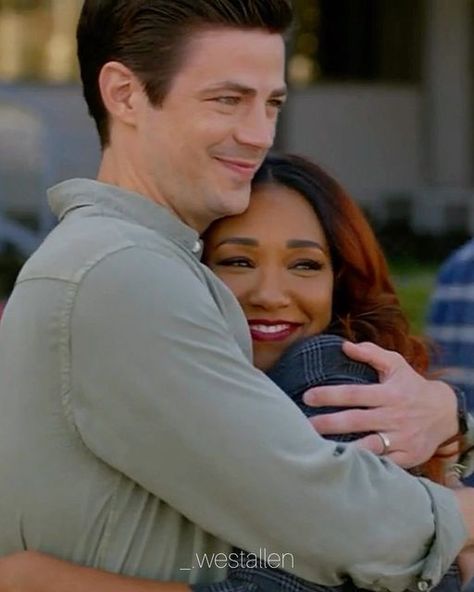 THE FLASH on Instagram: "Best friends in love 🥹 #theflash #westallen" Female Speedster, Best Friends In Love, Barry And Iris, Barry Iris, Iris West Allen, Candice Patton, Iris West, Flash Tv Series, Grant Gustin