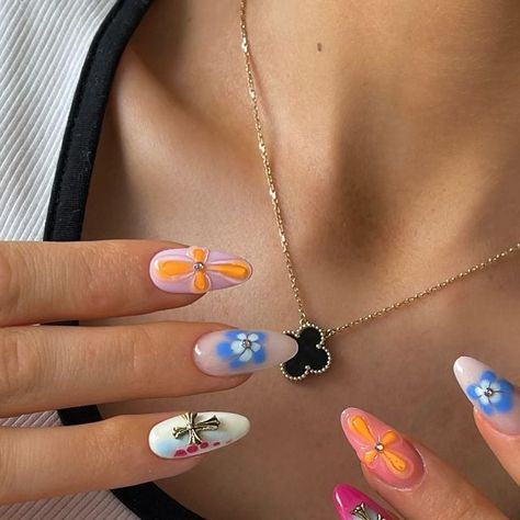 JOELY OCEAN NAILS 💫 on Instagram: "Coachella nails for @madisonsarah_ 🌸🎡🌴✨🦋  Using all @glossifyofficial acrylic and colours 💘  #nails #summernails #coachella" Glasto Nails, Coachella Nails, Ocean Nails, Short Acrylic, Junk Drawer, Nails Inspo, Short Acrylic Nails, Girl Stuff, Paint Job