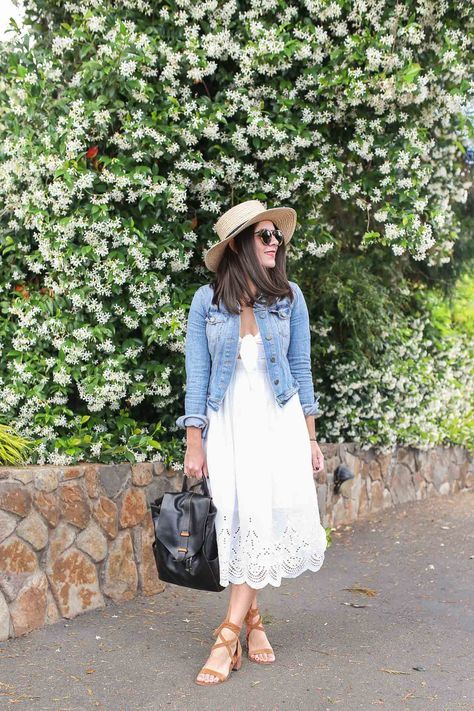 Heading to wine country? This is what you need to wear - White summer dress & summer hat | My Style Vita @mystylevita Wine Country Outfit, Pretty White Dresses, Country Outfit, Classy Summer Outfits, Spring Look, Classy Fashion, Mode Casual, Simple Fashion, Girls Weekend