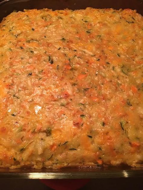 Amish Zucchini-Carrot Casserole Amish Stuffing Recipe, Amish Dishes, Carrot Casserole, Vegetable Casseroles, Amish Food, Carrot Zucchini, Zucchini Carrot, Mennonite Recipes, Zucchini Pie