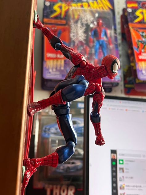 Spiderman Action Figure Poses, Spider Man Action Figures, Sipder Man, Spiderman Poses, Spiderman Stuff, Spiderman Action Figure, Miles Spiderman, Spiderman Theme, Marvel Legends Action Figures