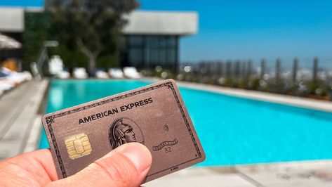 Top Benefits of the American Express® Gold Card! Perfect card for foodies who love to travel! — Points Passport American Express Gold Card, American Express Gold, American Express Platinum, Business Class Flight, Travel Points, Credit Card Points, Gold Card, American Express Card, Travel Cards