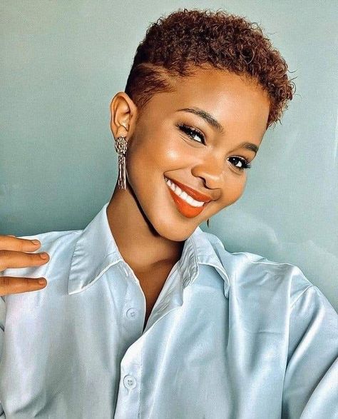 Wigs Short Hair, Short Wig Styles, Short Wigs For Black Women, Short Black Natural Hairstyles, Natural Crown, Natural Hair Haircuts, Short Dyed Hair, Short Natural Haircuts, Short Hair Designs