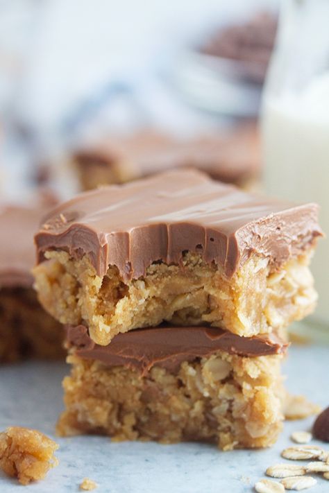 Peanut Butter Cookie Bars, Peanut Butter Oatmeal Bars, Peanut Butter Eggs, Dessert Bar Recipe, Butter Bars, Peanut Butter Oatmeal, Oatmeal Bars, Peanut Butter Bars, Cookie Bar Recipes