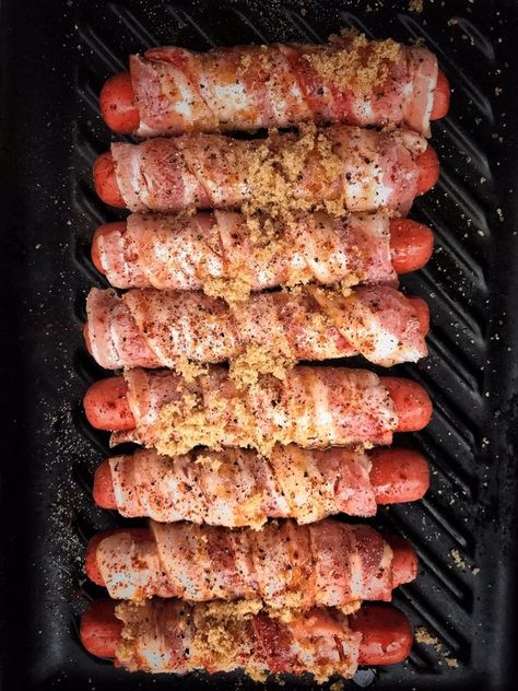 "Tough Day" Dinner ~ Bacon Wrapped Hot Dogs On The Grill - The Tipsy Housewife Bacon Wrapped Hot Dogs Grilled, Bacon Wrapped Hotdogs On Grill, Bacon Wrapped Hot Dogs In Oven, Smoked Hot Dogs, Grilling Appetizers, Hot Dogs And Beans, Dinner Bacon, Bacon Hot Dogs, The Tipsy Housewife