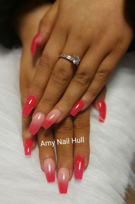 Pink Ombre Acrylic Nails, Ombre Christmas Nails, Short Ombre Nails, Acrylic Nails Short Square, Ombre Acrylic, Neon Acrylic Nails, Nails Short Square, Short Ombre, Pink Ombre Nails