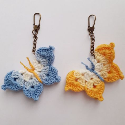 Blue And Yellow Crochet, Crochet Heart Keychain, Easy Baby Blanket Crochet, Trinket Bag, Crochet Grocery Bag, Simple Pendant Necklace, Small Crochet Gifts, Crochet Pendant, Easy Baby Blanket