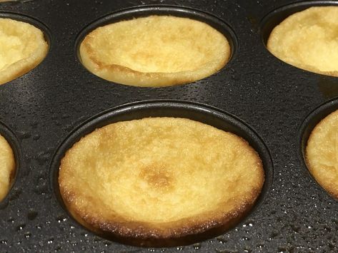 Portuguese Milk Tarts Recipe (Queijadas de Leite) – Baker Recipes Milk Tarts, Milk Tart, Tarts Recipe, Portuguese Desserts, European Recipes, Custard Recipes, English Food, Portuguese Recipes, European Food