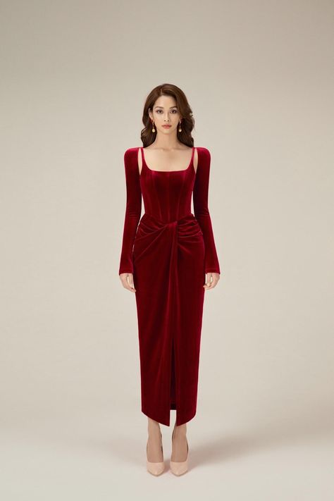 Glam Dresses, Draped Dress, Vintage Velvet, Velvet Burgundy Dress, Pioneer Fashion, Burgundy Velvet Dress, Soiree Dress, Red Velvet Dress, Burgundy Dress