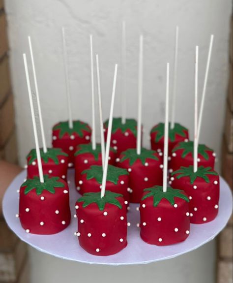 Strawberry Shortcake Birthday Cake, Strawberry Shortcake Birthday Party, 1st Birthday Foods, Strawberry Cake Pops, Sweet Baby Shower Ideas, Covered Marshmallows, Marshmallow Cake, Mom Instagram, Baby First Birthday Themes