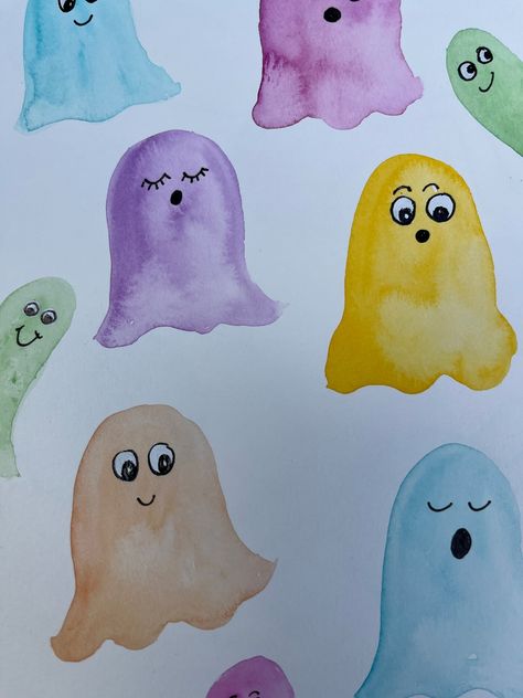 Cute Watercolor Ghosts | fine-art | Michaels Watercolor Halloween Art For Kids, Halloween Water Coloring Ideas, Watercolor Halloween Painting, Ghost Watercolor Paintings, Fall Water Coloring Ideas Easy, Halloween Watercolor Art Easy, Easy Halloween Watercolor, Cool Watercolor Ideas Easy, Simple Watercolor Art For Beginners