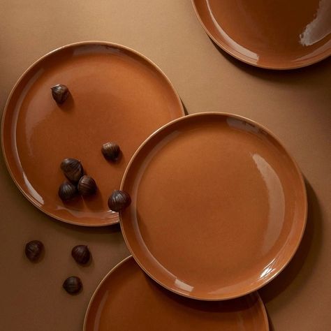 Welcome to Our New Shop!! 🍂 Shop Fall with Amrii: Tunisian 12pc Dinnerware Set 🍂 As the season of cozy gatherings and warm meals begins, it’s time to bring rich, grounded colors into your home. Our Tunisian 12pc Dinnerware Set is the perfect way to set the tone for fall dining. 🍁 Crafted with earthy tones and intricate designs, this set includes 4 dinner plates, 4 side plates, and 4 bowls, bringing warmth and elegance to every meal. Whether you're hosting a family dinner or just enjoying a ... Chocolate Moodboard, Paella Party, Japandi Kitchen, Brown Plates, Luxurious Houses, Natural Baskets, Cafe Bakery, House Supplies, Side Plate