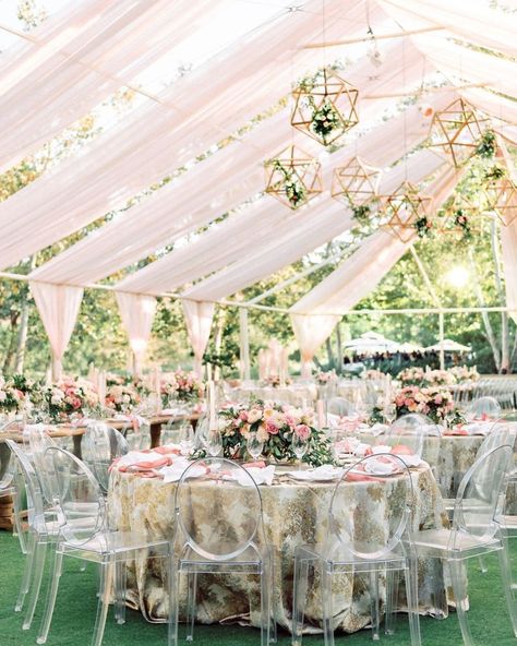 southern wedding reception with pink draping and geometric lights Clear Chairs, Wedding Reception Ideas, Wedding Venue Decorations, Wedding Tent, Outdoor Wedding Reception, Outdoor Wedding Decorations, Salou, Outside Wedding, Wedding Decor Elegant