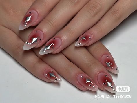 Red Aura Nails With Chrome, Oval Nail Inspo Acrylic, Red Douyin Nails, Red Star Nails, Cute Red Nails, Nails Pictures, Nails Images, Cleaner Living, Cat Brush