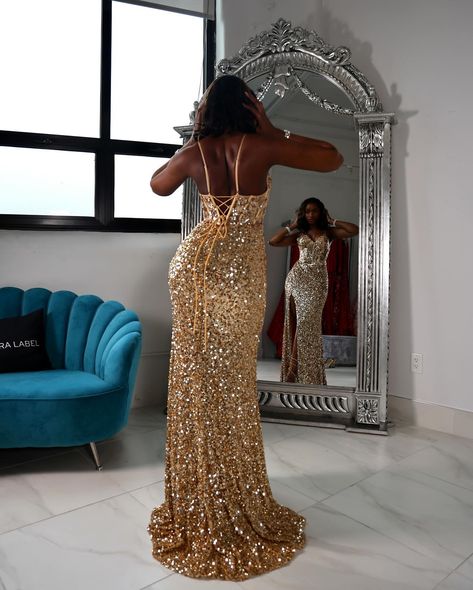 Kimora gown in GOLD sequins 💫💫💫 Gold Mermaid Prom Dress, Prom Picture Poses, Wedding Cardigan, Gold Mermaid, Corset Dress Prom, Sequin Appliques, Prom Pictures, Mermaid Silhouette, Gold Sequins