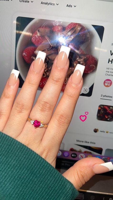 French Tip Nails Valentines, February Nails Acrylic, Valentines Nails Designs, Acrylic Nails Square, Nails Classic, Nails Valentines, Retro Nails, Nails Gold, February Nails