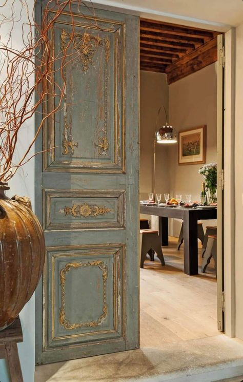 Avignon Villa, Unique Doors Interior, Unique Door Design, Painted Interior Door, French Style Interior Design, Interior Door Color, Artist Retreat, Modern Parisian, Chateaux Interiors