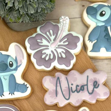 Stitch Cookies Decorated, Stitch Sugar Cookies, Lilo And Stitch Cookies, Stitch Cookies, Happy Birthday Nicole, Stitch Birthday, Disney Cookies, Cookies Ideas, Cookie Business