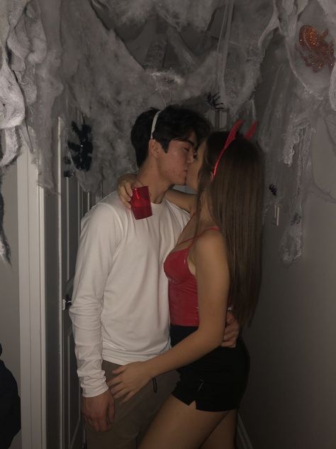 Angel And Demon Couple Costume, Couples Devil Costume, Couple Devil Costume, Angel Devil Costume Couple, Angel Devil Couple Costume, Boy Angel Costume, Devil And Angel Costume Couple, Angel Couple Costume, Devil Couple Costume