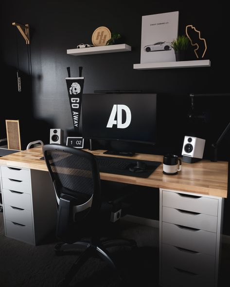 Dark Home Office, Home Recording Studio Setup, Desk Aesthetic, Home Studio Setup, Desk Inspiration, Modern Office Design, Bedroom Setup, Gaming Room Setup, Workspace Inspiration