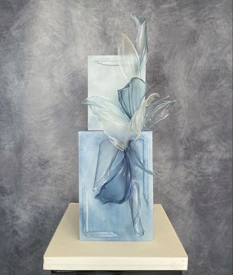 Square Tier Cake, Powder Blue Cake, Abstract Cake Design, Fondant Cake Designs Ideas, Blue Cake Design, Blue Wedding Cake Ideas, Square Cake Designs, Luxury Cake Design, Rice Paper Sails