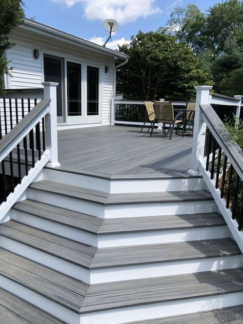 Outdoor Trex Deck Ideas, Farmhouse Trex Deck, Trex Deck Front Porch, Grey Deck White Railing, White And Grey Deck, Small Front Porch Ideas With Steps, White House Deck Ideas, Grey And White Deck Ideas, Trex Deck Layout Ideas