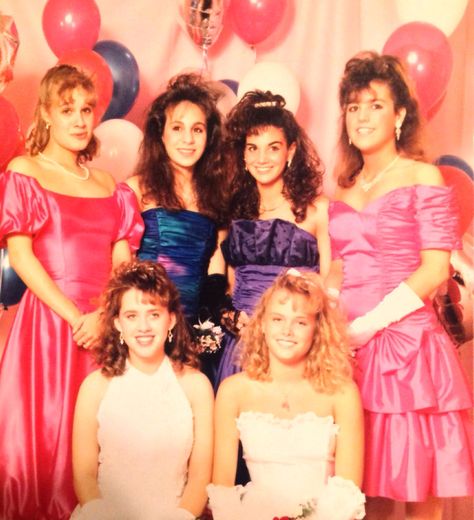 80s Hair Prom, 80’s Prom Jewelry, 80s Prom Queen Costume, 1980s Prom Aesthetic, 80s Prom Photos, 80s Aesthetic Prom, 80s Hoco Dress, 80 Prom Theme Party, 80 Prom Dresses 1980s