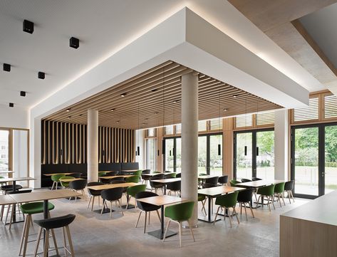 Canteen Design, Public Library Design, Office Cafeteria, Cafeteria Design, Resturant Design, School Interior, Dining Hall, Wood Interiors, Hotel Interior