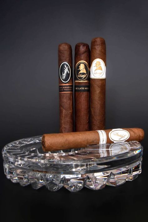 Manly Aesthetic, Davidoff Cigars, Wine Etiquette, Louis Xiii Cognac, Raj Kumar, Gentleman Lifestyle, Premium Cigars, Home Bar Designs, Cuban Cigars