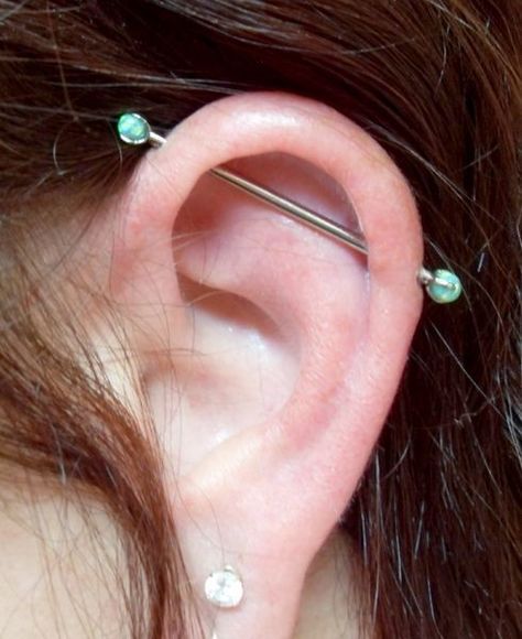 Industrial Piercing Ideas, Industrial Piercings, Piercing Inspiration, Industrial Piercing Jewelry, Cool Ear Piercings, Earring Inspiration, Industrial Piercing, Piercings Unique, Tongue Piercing