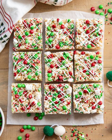 Christmas Wreath Rice Krispie Treats, Colorful Rice Krispie Treats, Easy Christmas Rice Krispie Treats, Rice Krispie Treats Holiday, Homemade Rice Krispies Treats Christmas, Christmas Rice Krispies Treats, Christmas Rice Krispie Squares, Recipe Rice Krispie Treats, Rice Krispie Treats Recipe Christmas