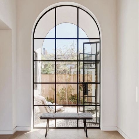 arched window Manhattan Beach Homes, De Gournay Wallpaper, Arch Window, Connection To Nature, Grand Hall, Deep Connection, Spacious Kitchens, Contemporary House Design, Arched Windows