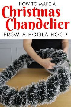 Christmas Chandelier Decor Diy, Diy Christmas Chandelier, Christmas Chandelier Ideas, Diy Winter Wonderland Decorations, Christmas Chandelier Decor, Hula Hoop Chandelier, Diy Christmas Decorations Dollar Store, Christmas Ceiling Decorations, Diy Christmas Wall