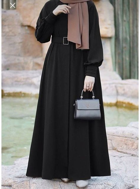 Black Burka Design, Naqaab Design, Simple Burkha Designs, Burqa Designs Simple, Borkha Design, Burkha Designs Black, Burka Design, Stylish Abaya Designs, Burqa Design