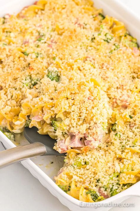 Leftover Ham Casserole Recipe - Eating on a Dime Five Star Recipes, Leftover Ham Casserole, Cheesy Ham Casserole, Veggie Casserole Recipes, Easy Delicious Casseroles, Ham And Noodle Casserole, Ham Casserole Recipes, Eating On A Dime, Noodle Casserole Recipes