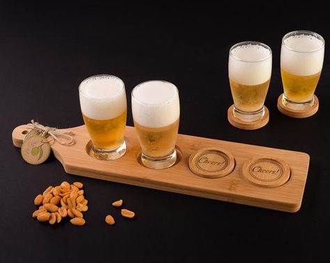 Cheers!' Beer Flight - Tasting Paddle w/Coasters (6 Gifts) Memorial Favors, Wedding Coasters Favors, Beer Flight, Soap Wedding Favors, Beer Cheers, Winter Wedding Favors, Electric Wine Opener, Edible Wedding Favors, Home Parties